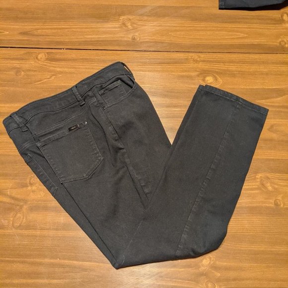 CHICO'S STRAIGHT LEG BLACK JEANS - 10 - Picture 7 of 7
